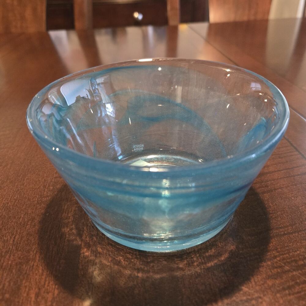 Kosta Boda Ulrica Hydman Vallien UHV MINE Blue Swirl Art Glass Bowl Sweden